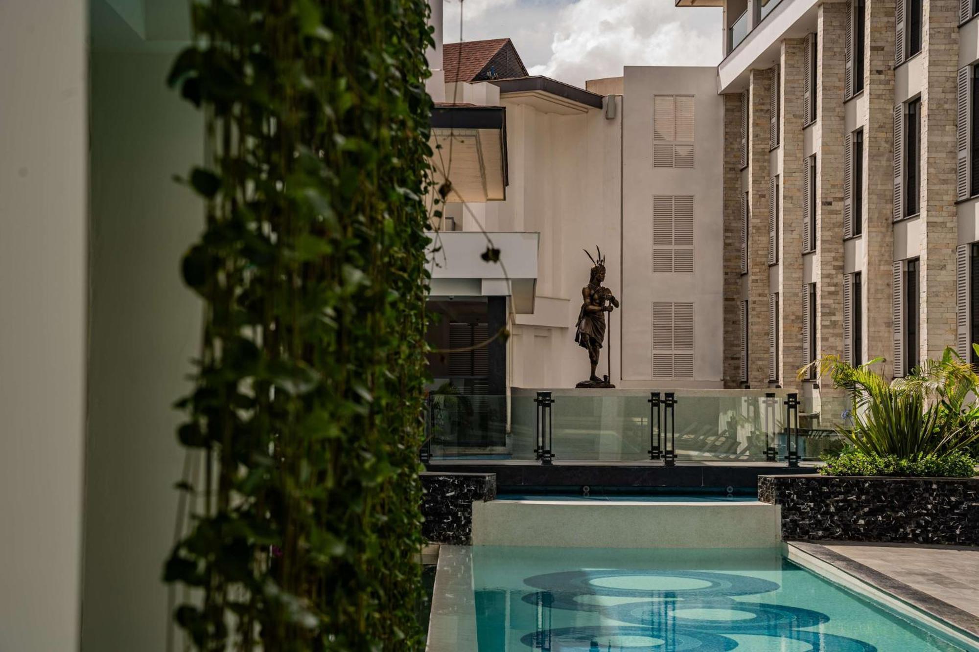 Отель Kwetu Nairobi, Curio Collection By Hilton Экстерьер фото