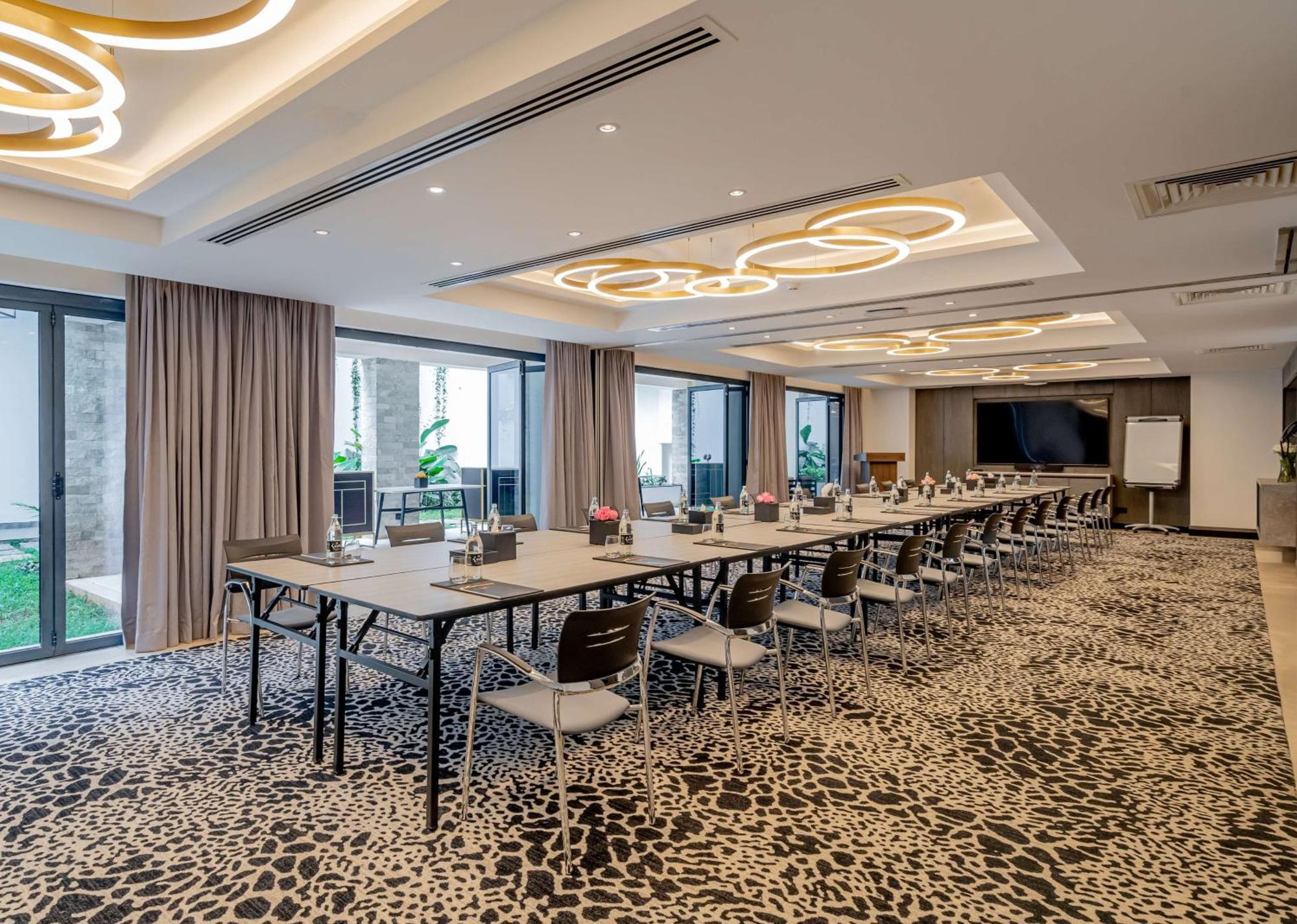 Отель Kwetu Nairobi, Curio Collection By Hilton Экстерьер фото