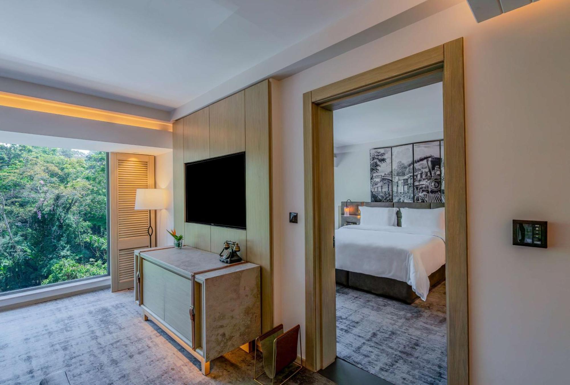 Отель Kwetu Nairobi, Curio Collection By Hilton Экстерьер фото